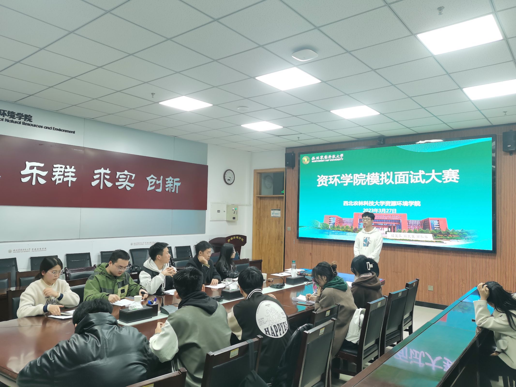 8d2730b0dc034b7a9d80be92a2b082dc.jpg 8d2730b0dc034b7a9d80be92a2b082dc.jpg