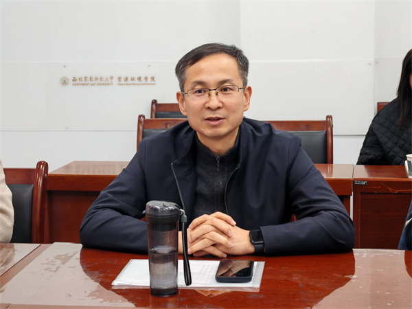 7学校督导张青峰反馈教学检查情况.jpg