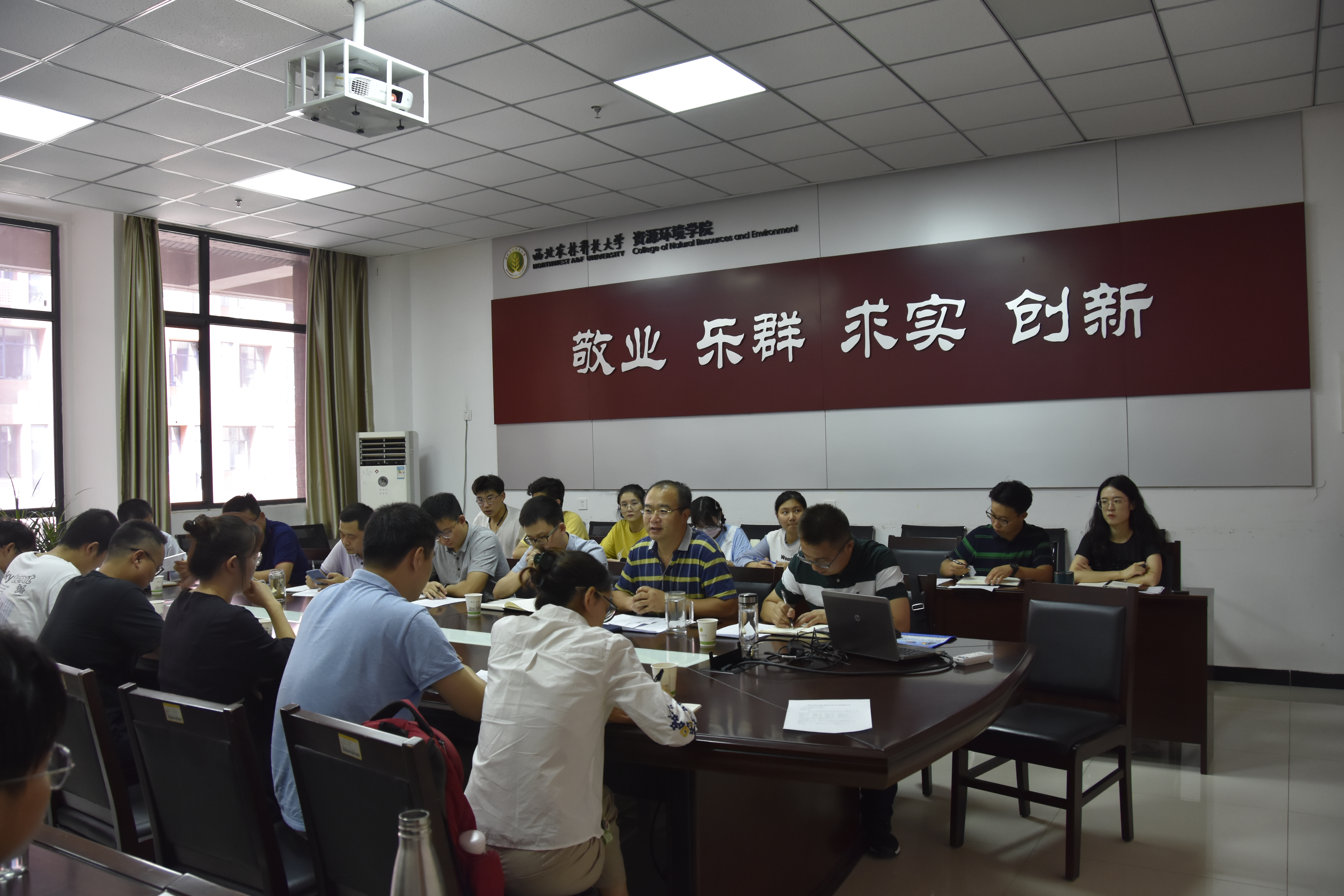 c8307341a1e14a17ad1a2a0f598fac46.jpg c8307341a1e14a17ad1a2a0f598fac46.jpg
