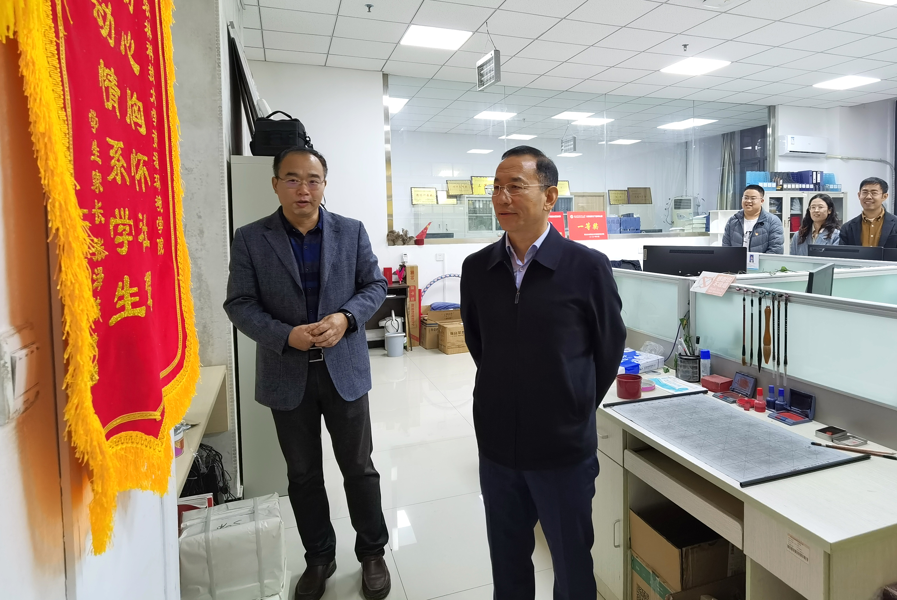 39237c50985941949cd88ef63d5be780.jpg 39237c50985941949cd88ef63d5be780.jpg