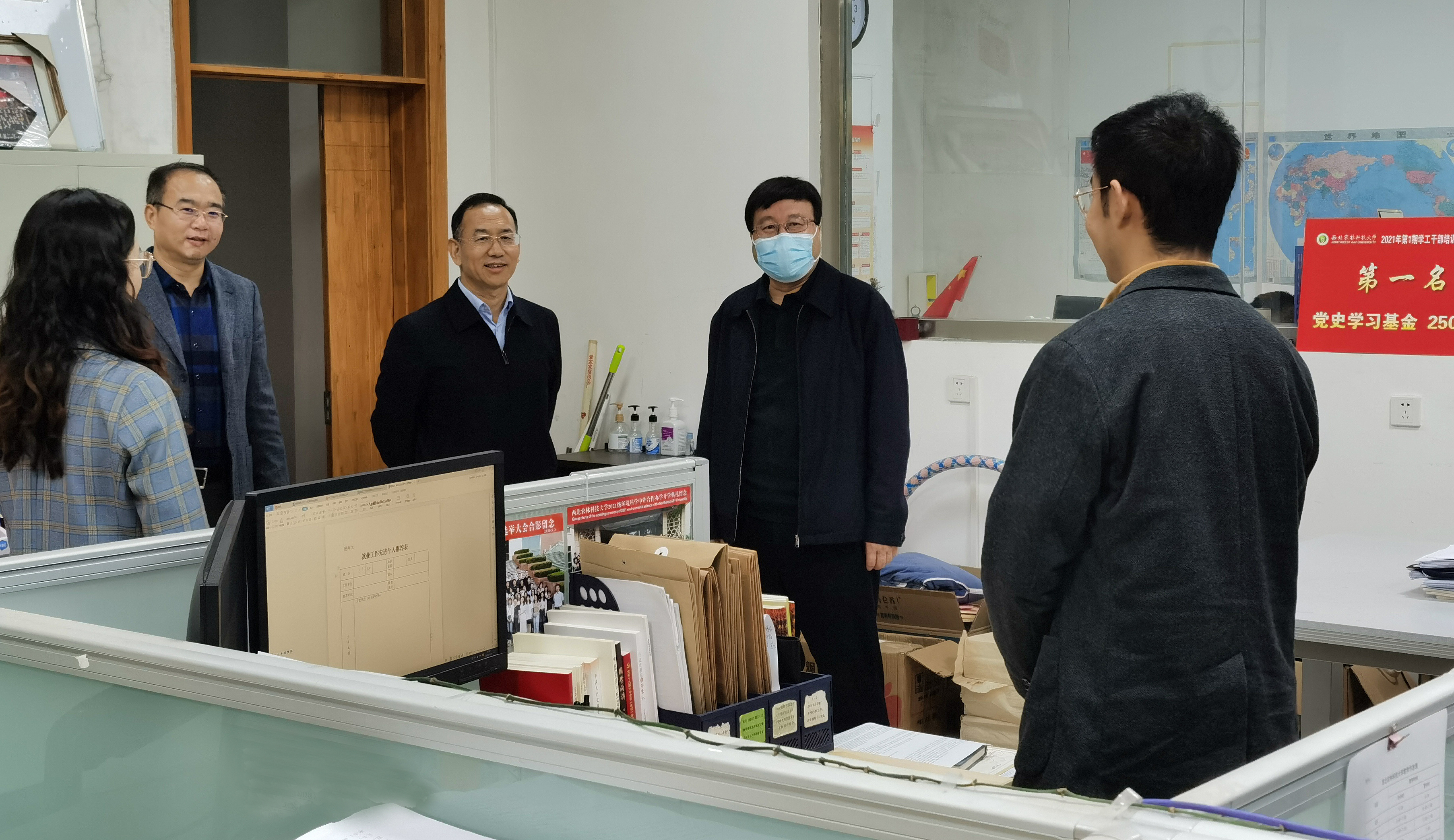 5e8e467051bb4588bd444b09b649289c.jpg 5e8e467051bb4588bd444b09b649289c.jpg