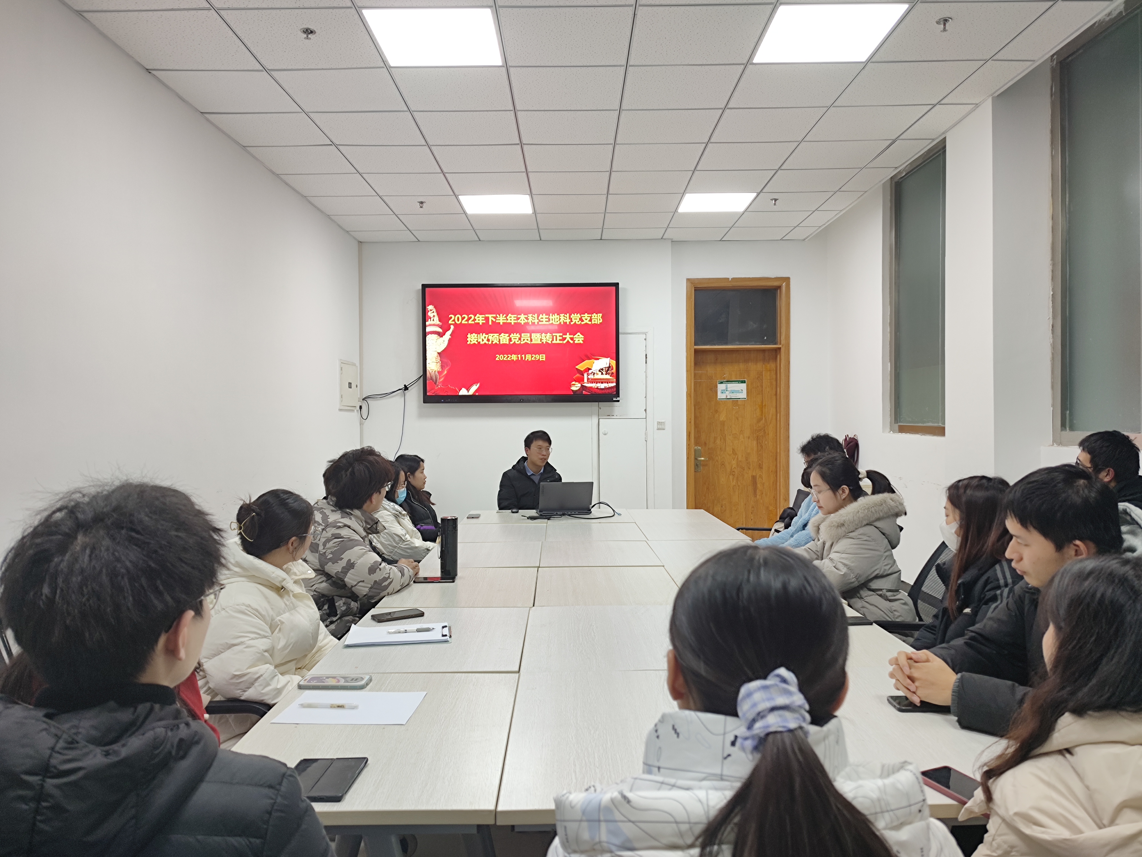 e67c94ed14e94e2892857578650c7e2c.jpg e67c94ed14e94e2892857578650c7e2c.jpg